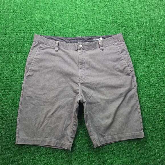 Volcom Shorts Mens 40 Gray Chino Performance Class‎ Skater Outdoors Casual - Picture 1 of 10